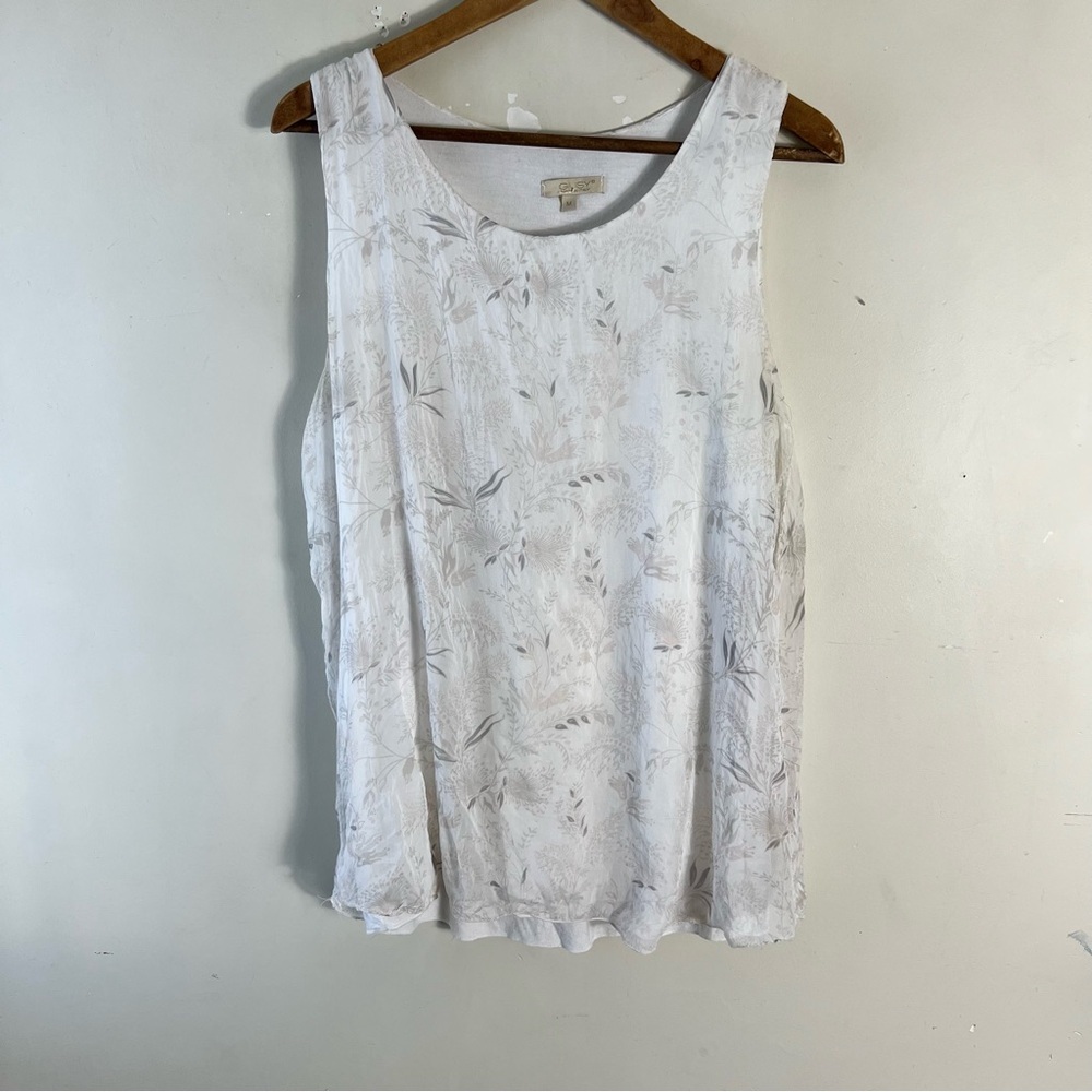 Giusy Made in Italy White Silk Sleeveless Blouse Size Medium Flowy Feminine